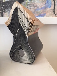 Bernadette Chéné, 'Calligraphie', Papier journal et métal, 20 x 10 cm, 2018